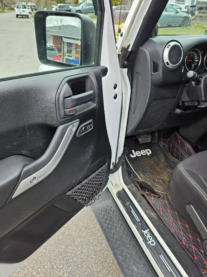 Jeep Wrangler снимка Jeep Wrangler