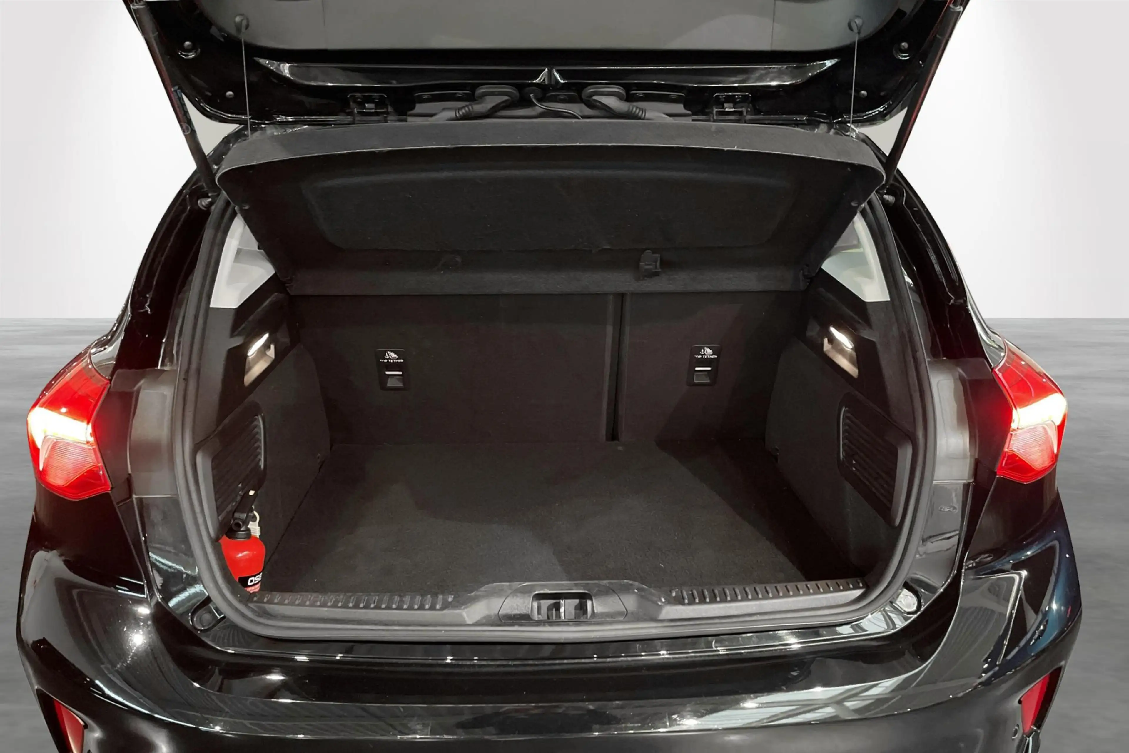 Ford Focus 1.0i EcoB. 74kW Connected — photo 10