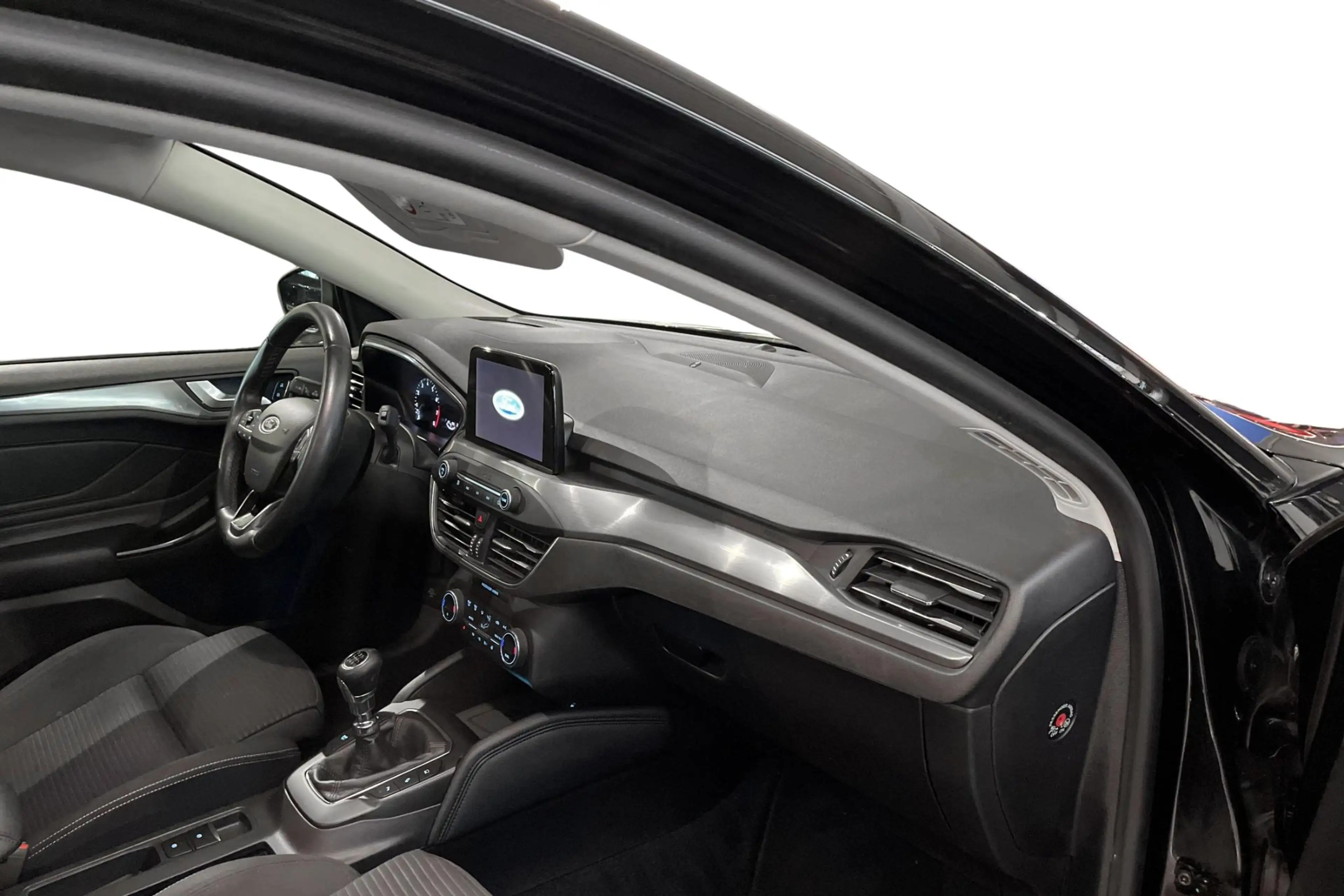 Ford Focus 1.0i EcoB. 74kW Connected — photo 5