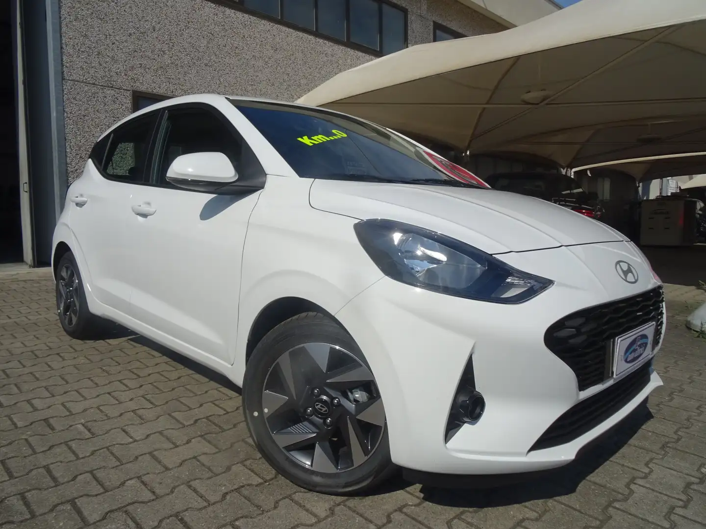 Hyundai i10 1.0 MPI 63 CV CONNECTLINE KM0 Blanco - 1