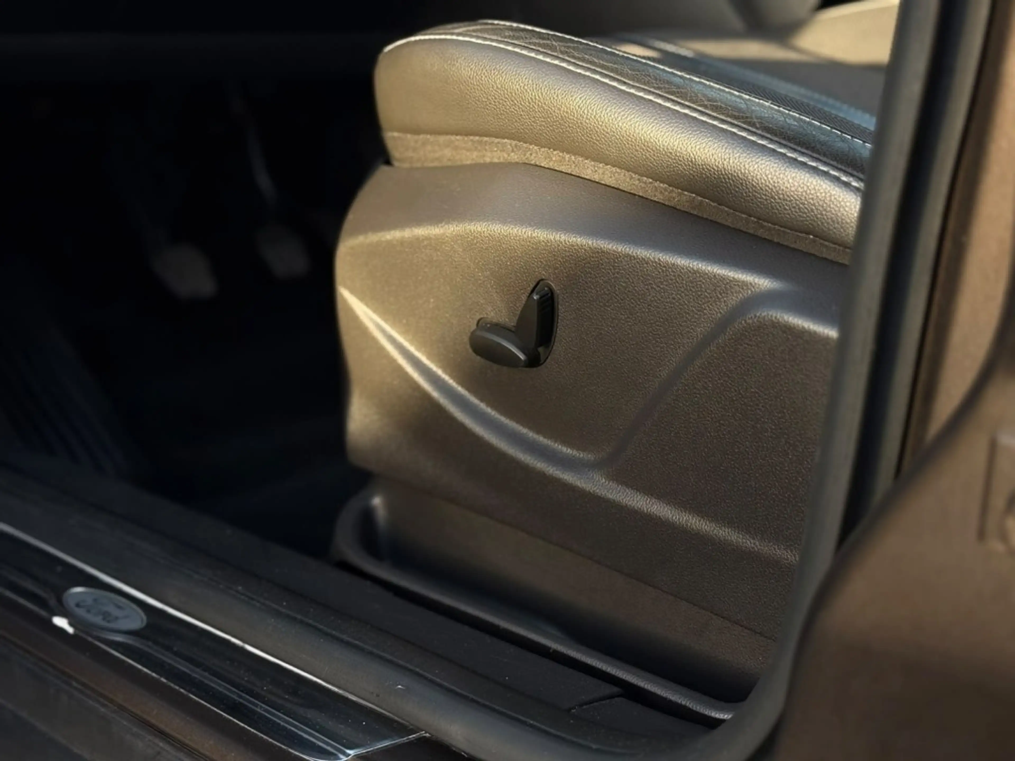 Ford C-Max 1.0 ZEER MOOI MET NIEUWE DISTRIBUTIE CARPLAY CAMER — photo 10
