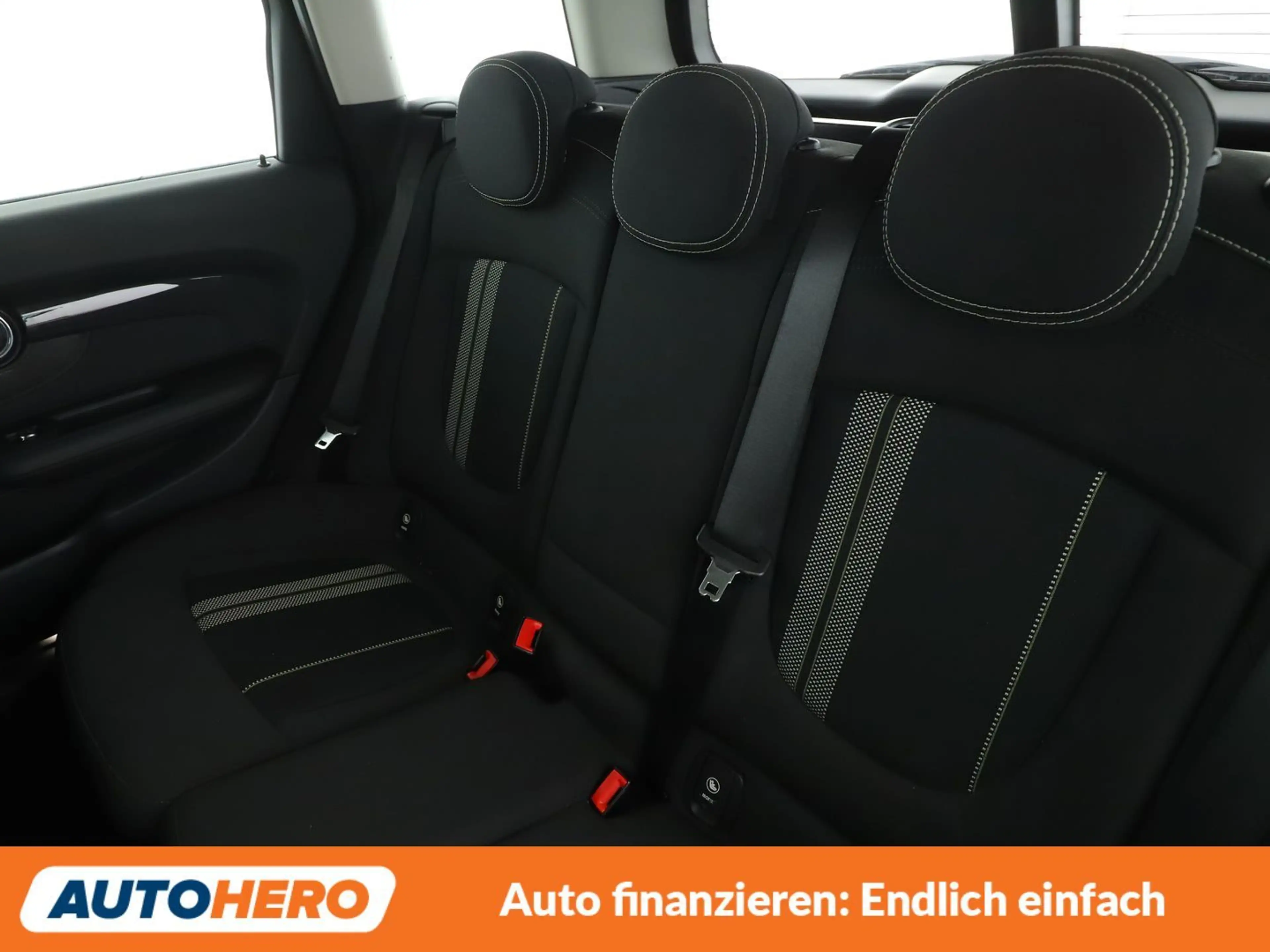 MINI One D Clubman One D*ACC*PDC*SHZ*LIM*AHK*ALU*KLIMA* — photo 14