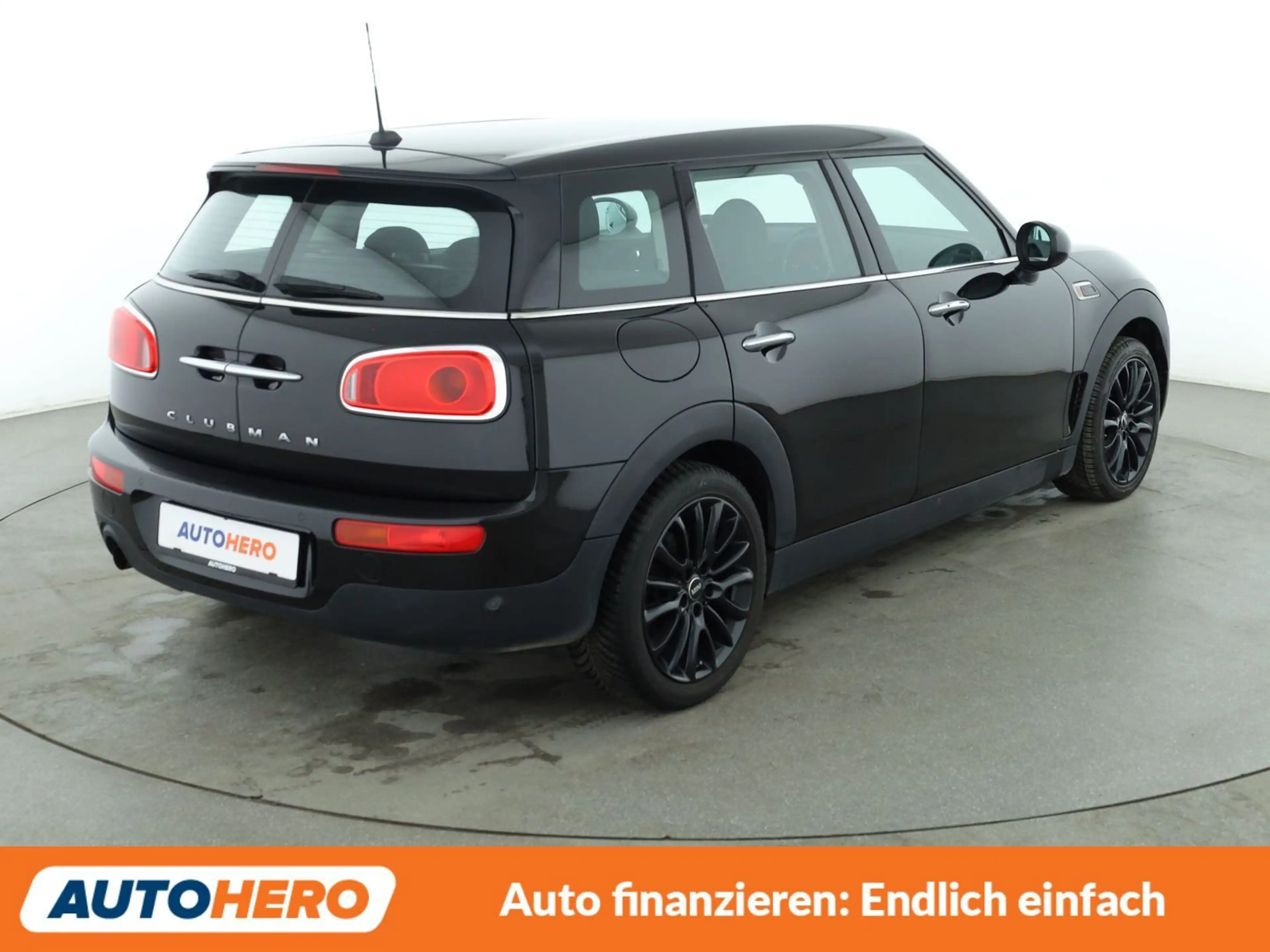 MINI One D Clubman One D*ACC*PDC*SHZ*LIM*AHK*ALU*KLIMA* — photo 6