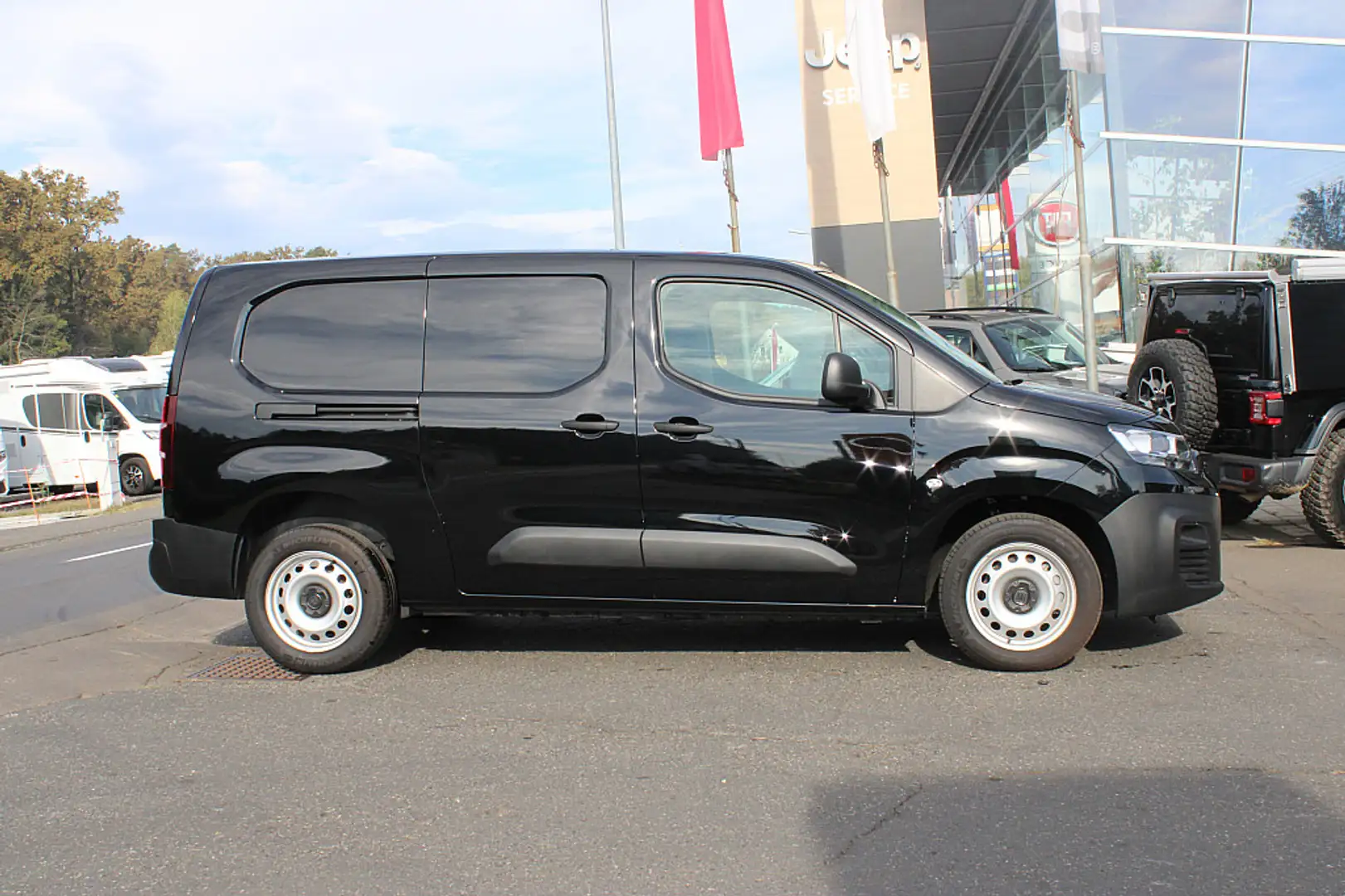 Fiat Doblo Kastenwagen BlueHDi 100 S&S XL erh. Nutzlast Černá - 1