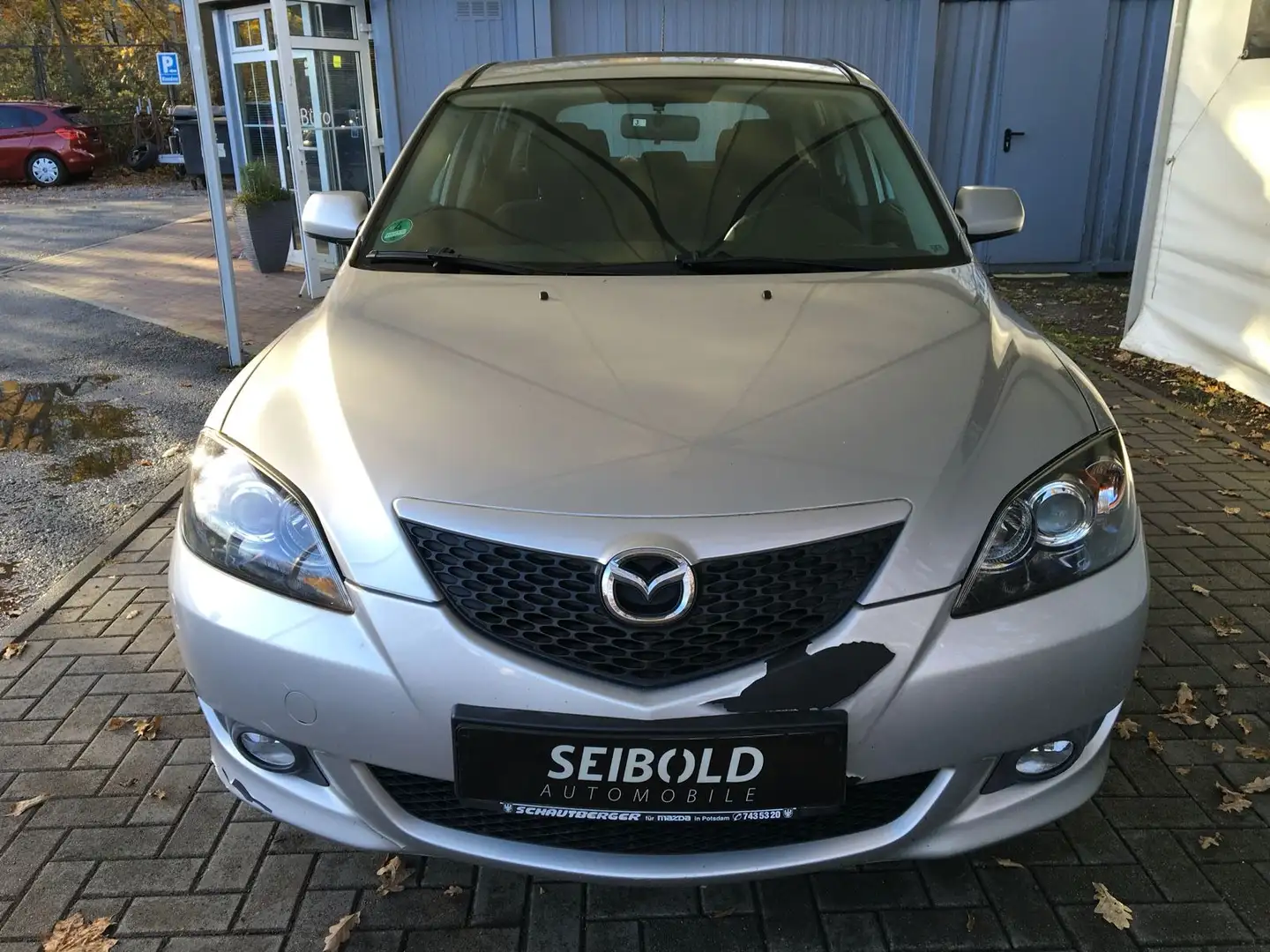 Mazda 3 Lim. 1.6 Sport Comfort/Klima/Tüv 12.2025 Silber - 2
