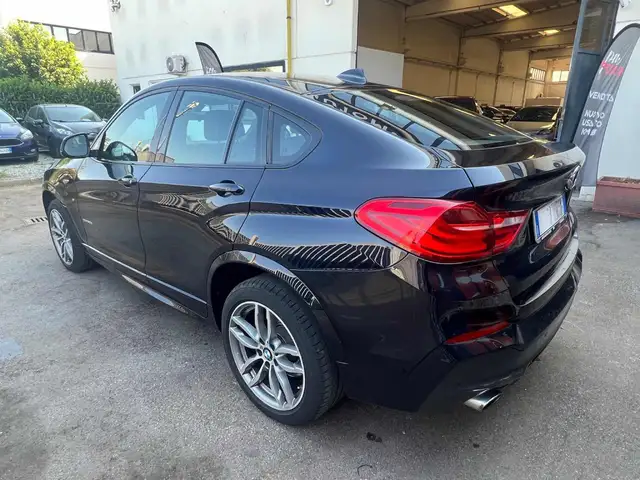 BMW X4 view 7