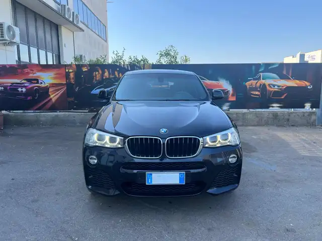 BMW X4 view 2