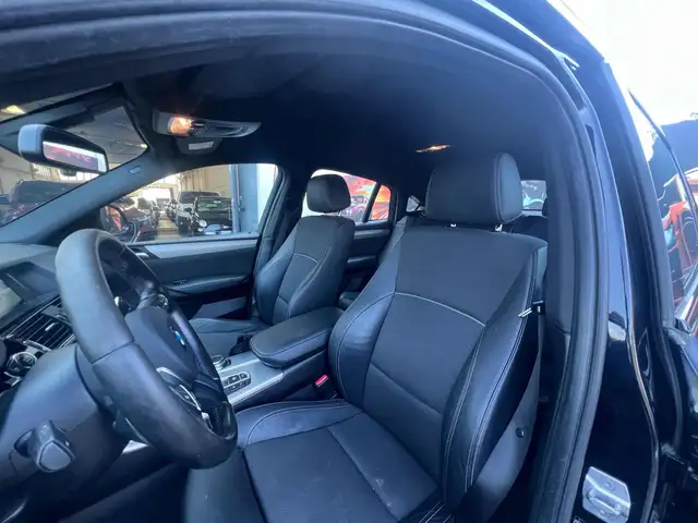 BMW X4 view 9