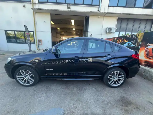BMW X4 view 8