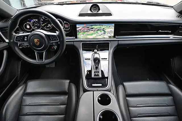 Porsche Panamera 4 E-Hybrid PHEV Sport Turismo Aut. ACC, HeadUp,... Ansicht 15