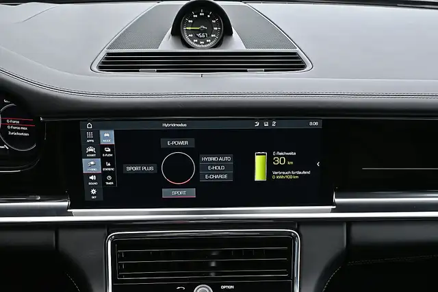 Porsche Panamera 4 E-Hybrid PHEV Sport Turismo Aut. ACC, HeadUp,... Ansicht 30