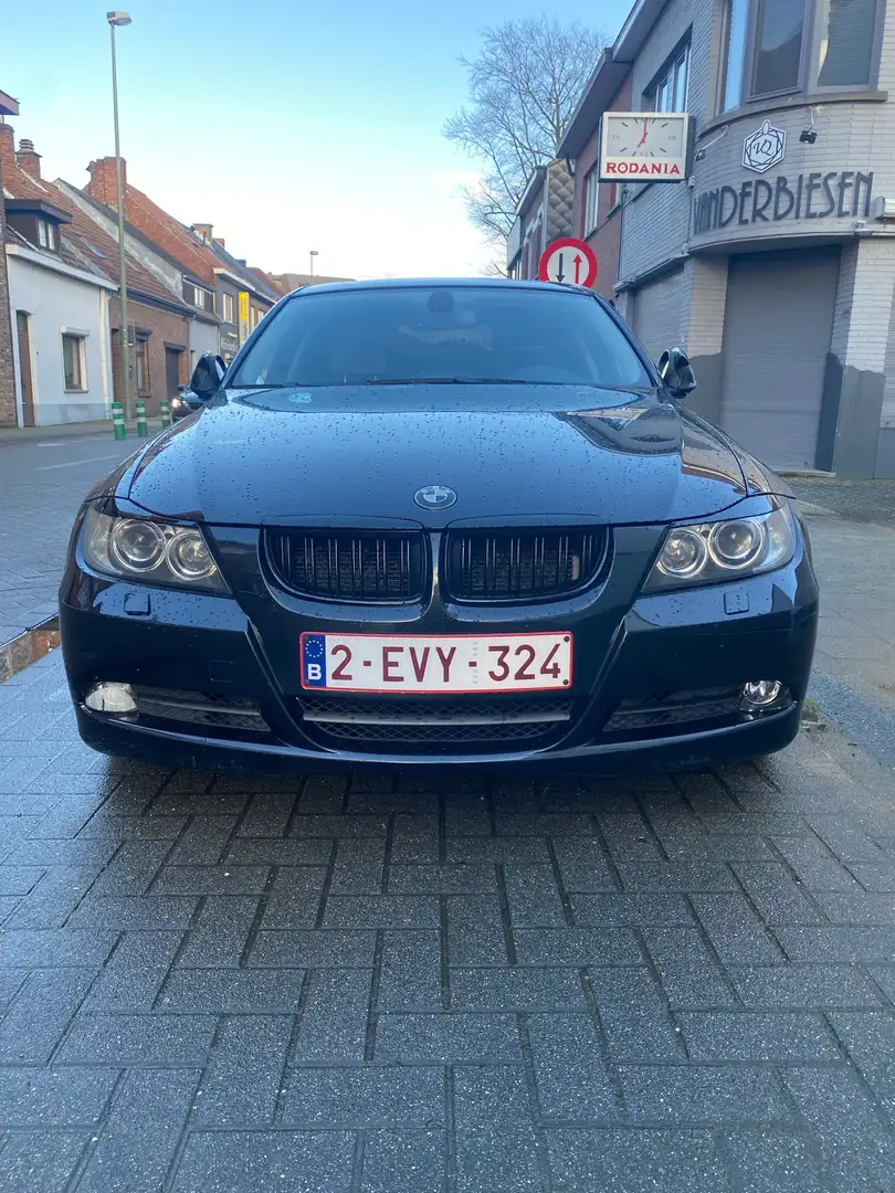 BMW 325 325i Aut. Negro - 1
