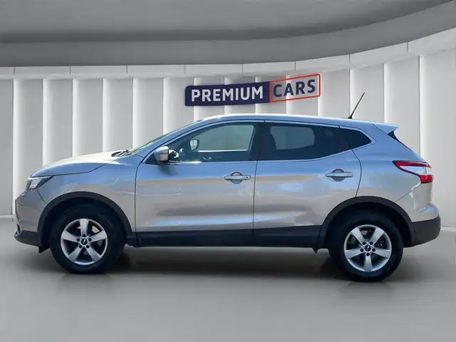 Nissan Qashqai view 2