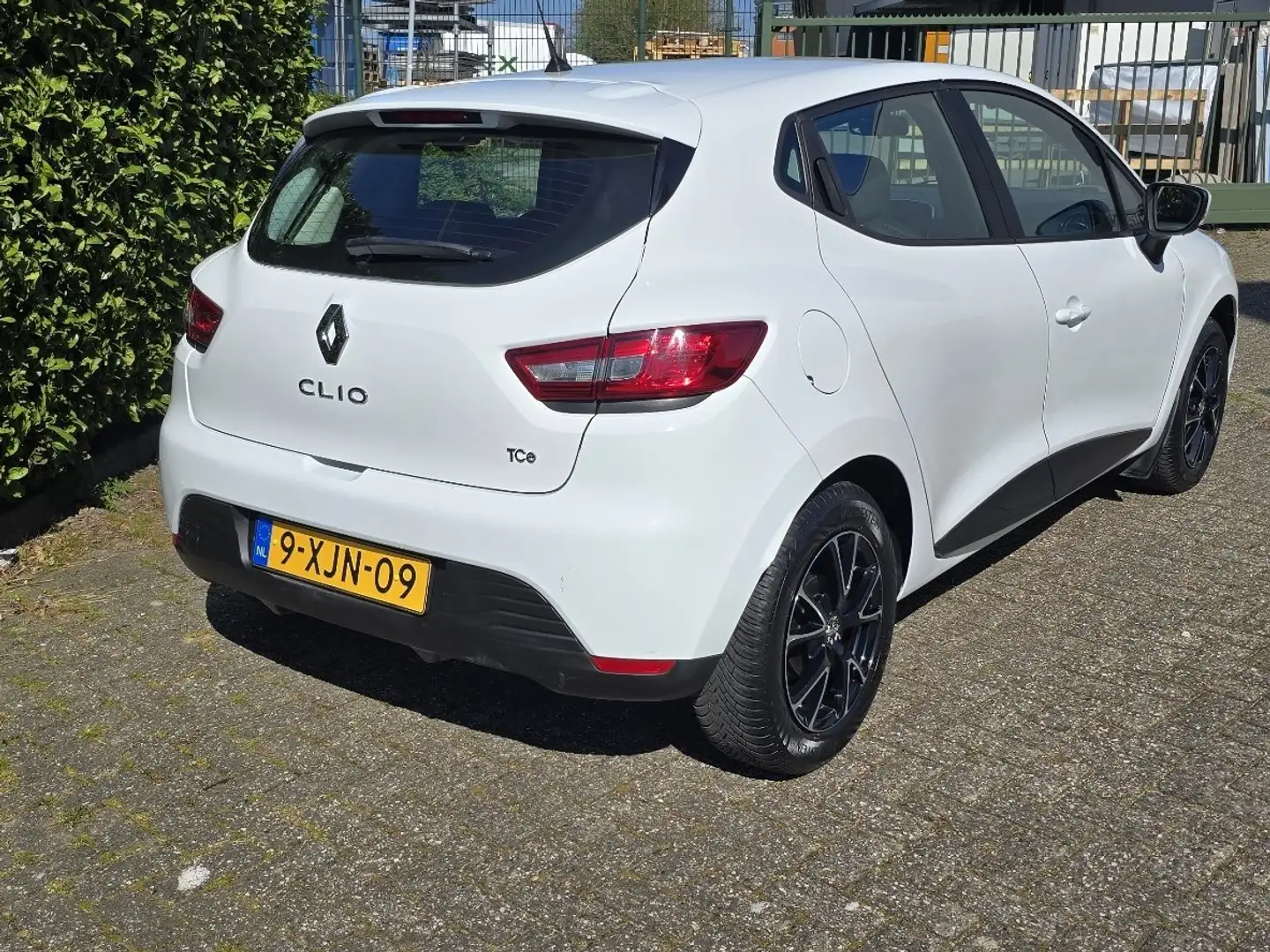 Renault Clio 0.9 TCe Expression Wit - 2