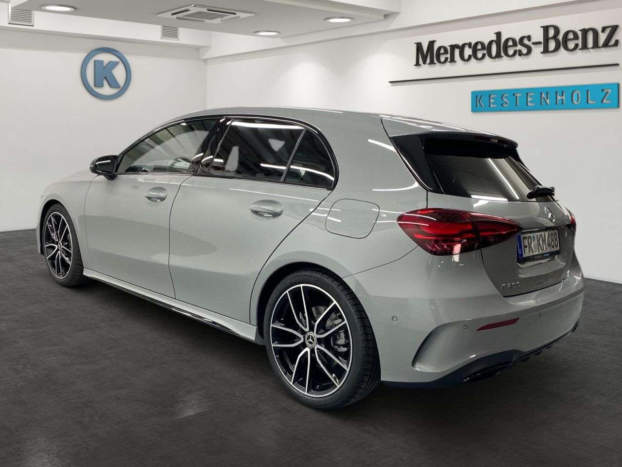 Mercedes-Benz A 200