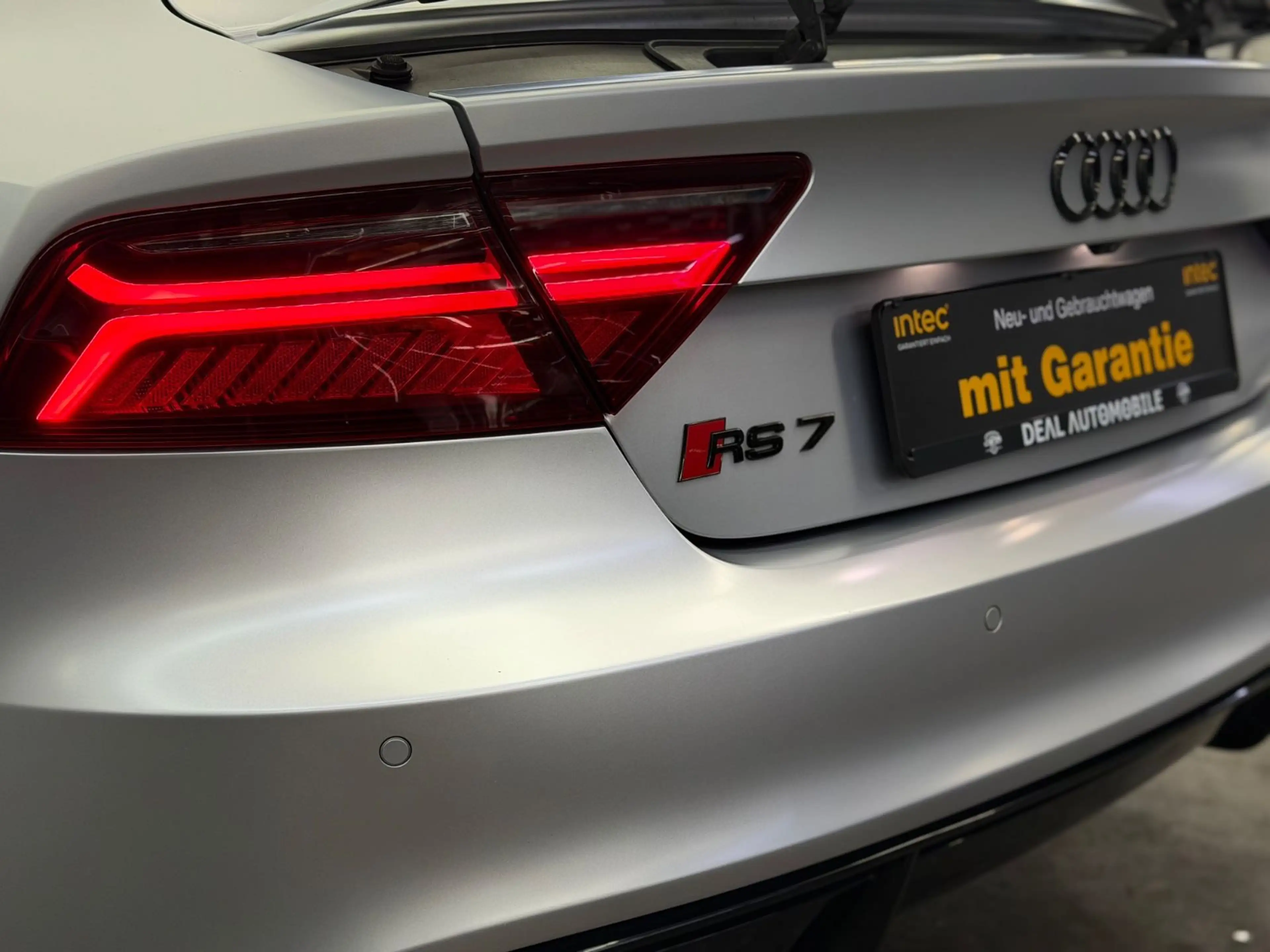 Audi RS7 Sportback 4.0 TFSI Quattro | Ceramik+Matt — photo 12