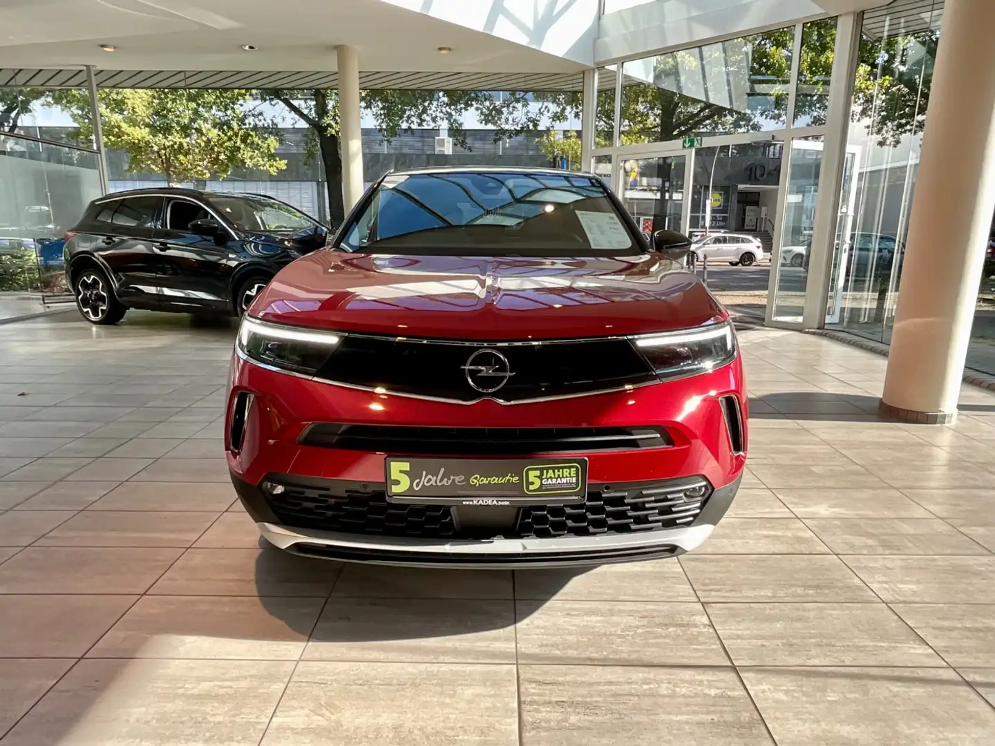 Opel Mokka-E Mokka e Elegance LED+SHZ+Winterp.+Fernlichtass. Rot - 2