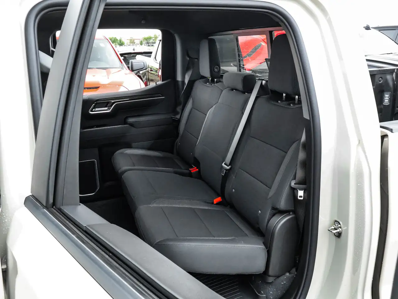 Chevrolet Silverado 1500 снимка Chevrolet Silverado 1500
