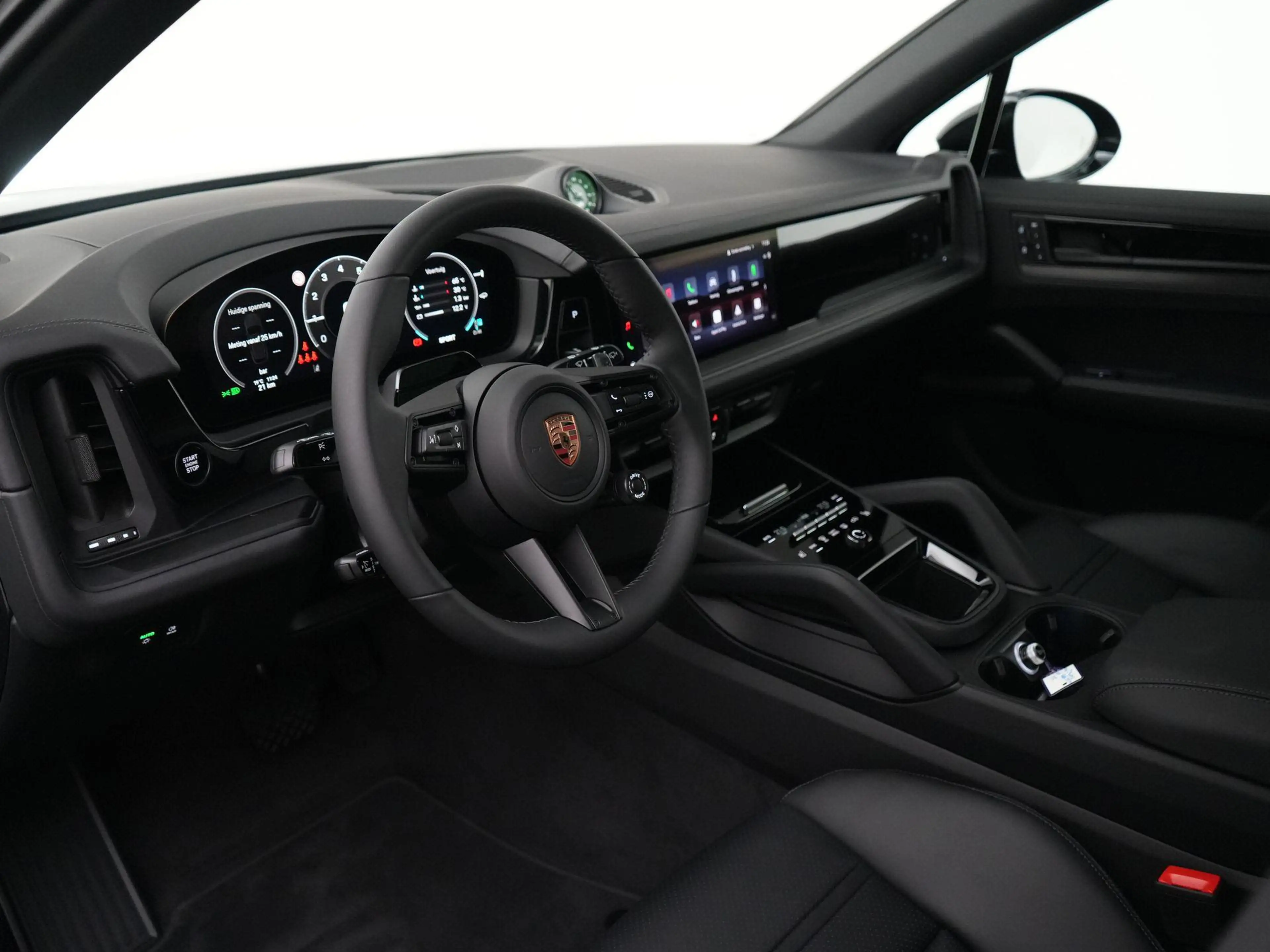 Porsche Cayenne E-Hybrid Black Edition — photo 13