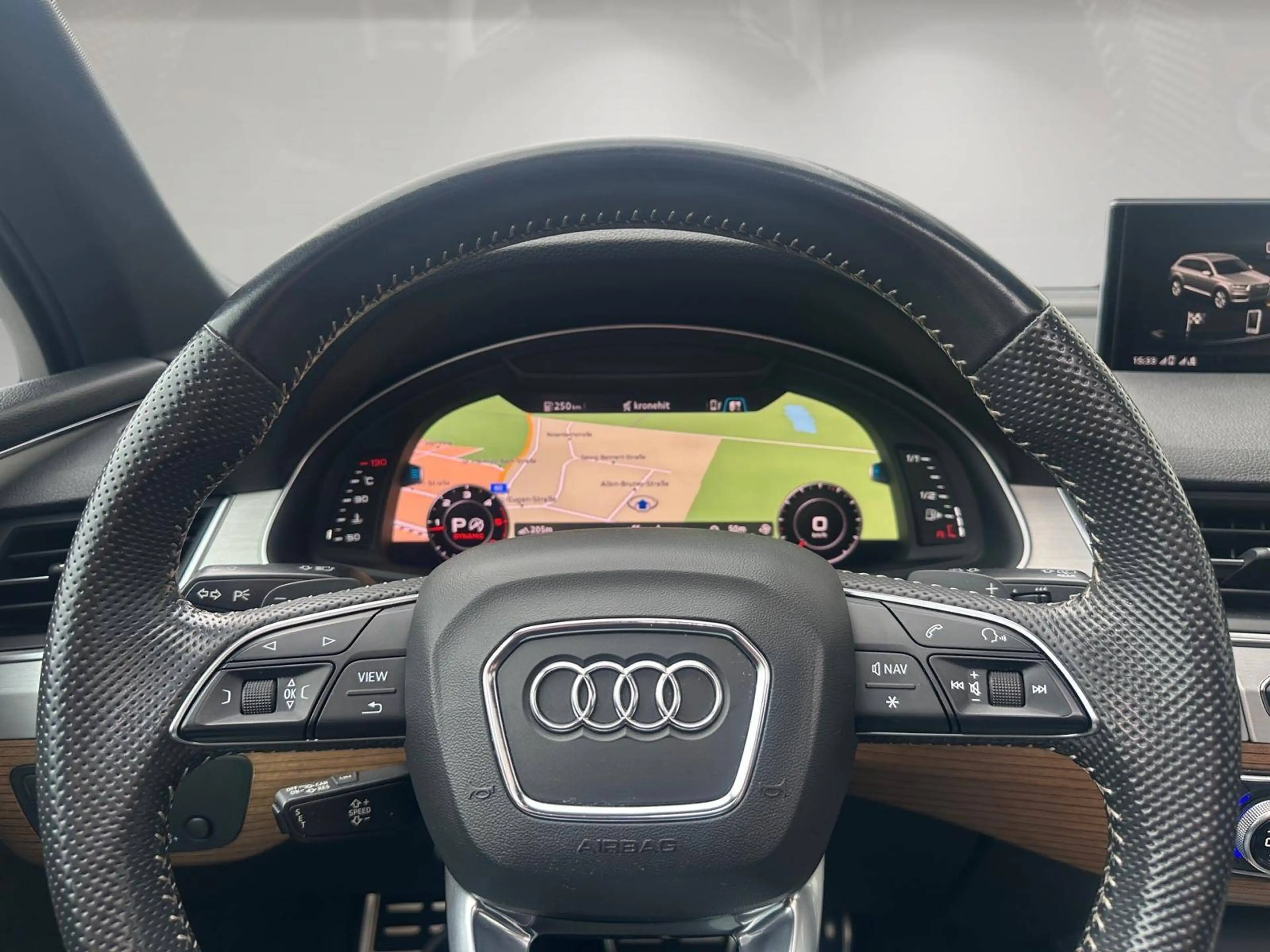 Audi Q7 3.0 TDI quattro S line Sport / Plus /Nachtsicht/virtual cockpit/Panorama/4-Zonen/EHK/AHK/20" — photo 12