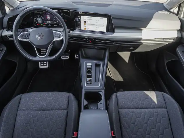 Volkswagen Golf view 10