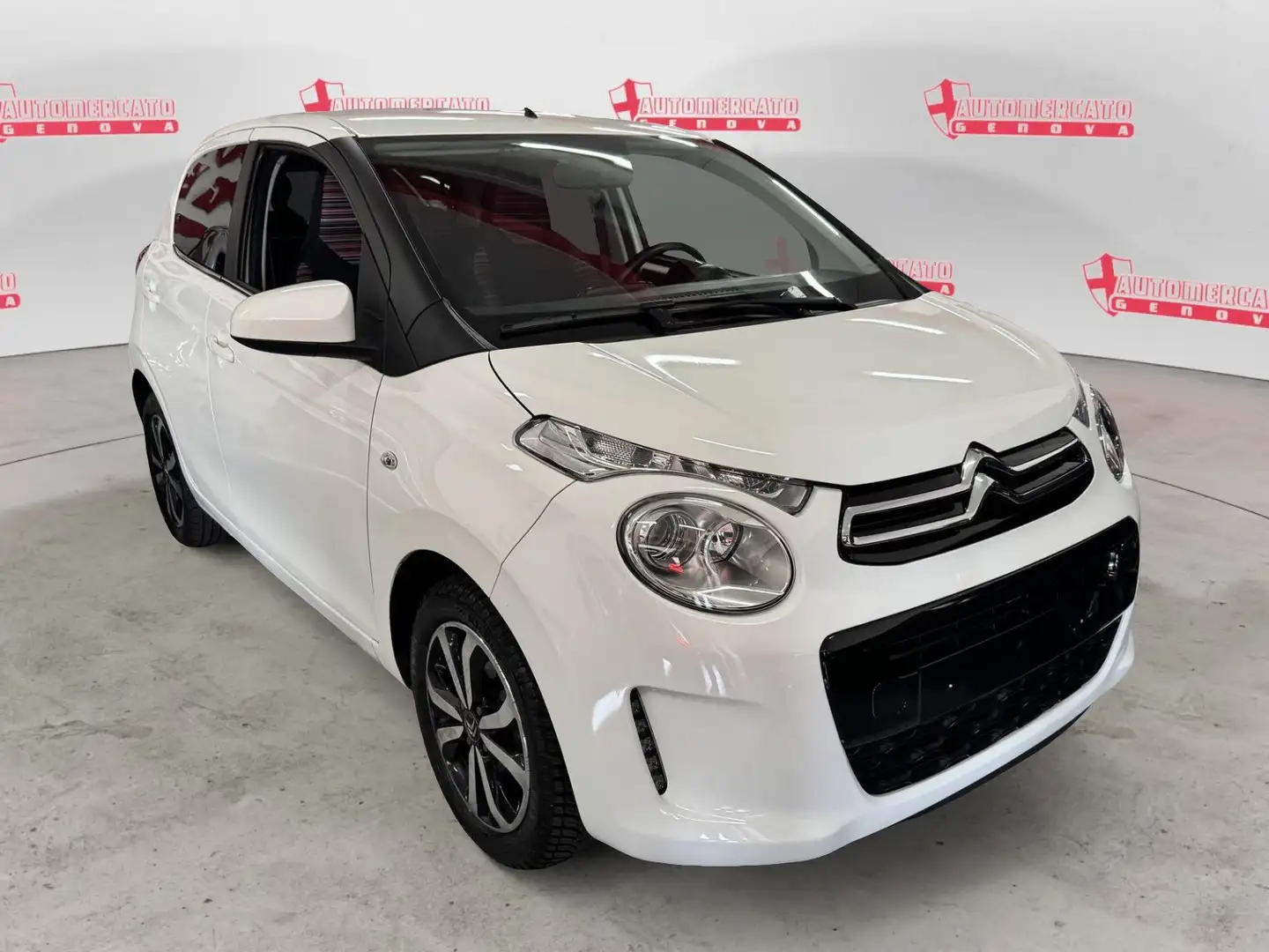Citroen C1 VTi 72 S&S 5 porte Shine Bianco - 2
