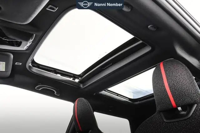 MINI Hatch view 9
