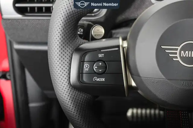 MINI Hatch view 18