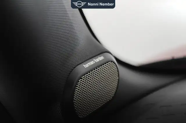 MINI Hatch view 21