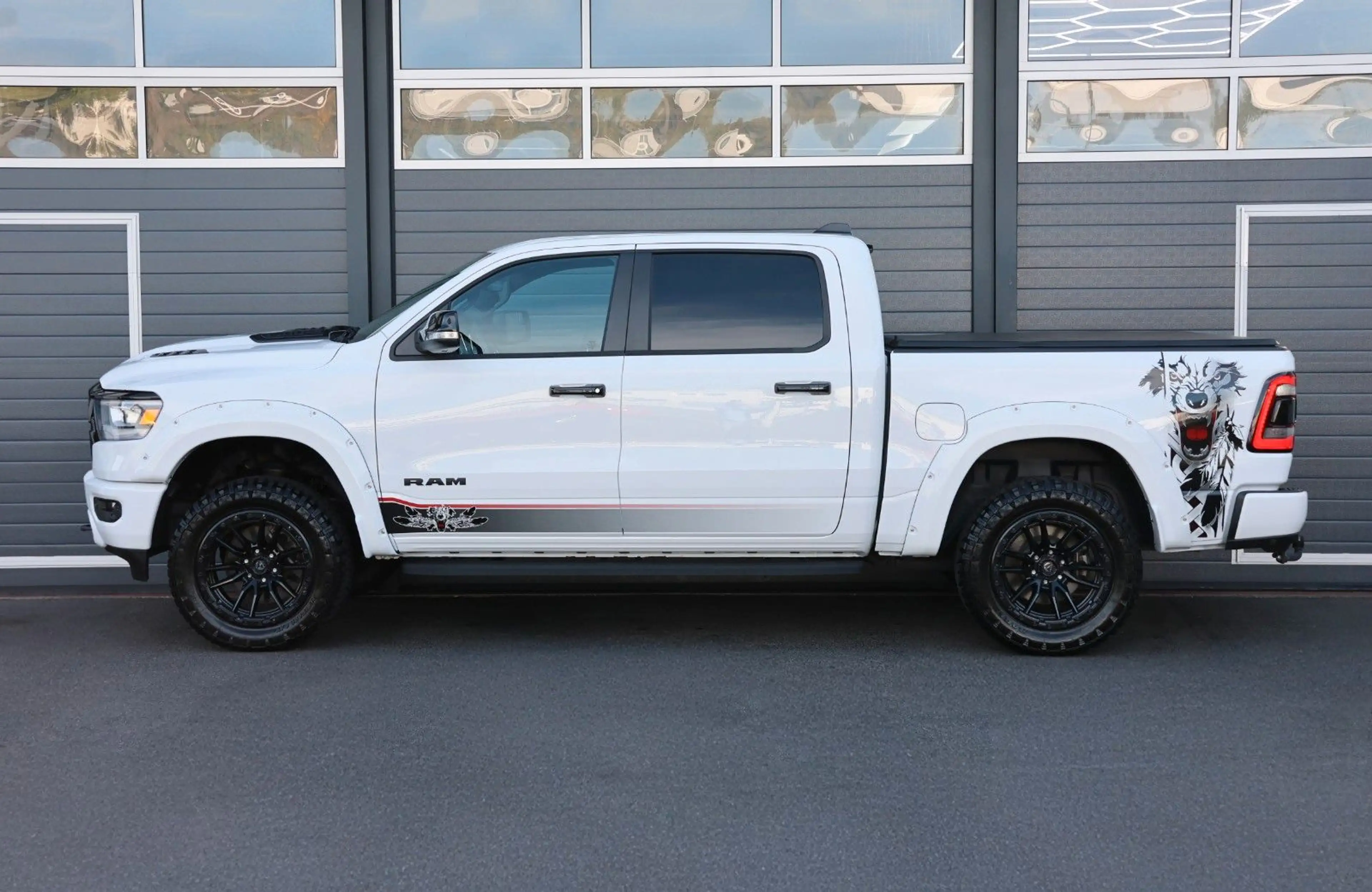 Dodge RAM 1500 5.7 4x4/LPG/ACC/HUD/360/HK/Luftfederung — photo 5