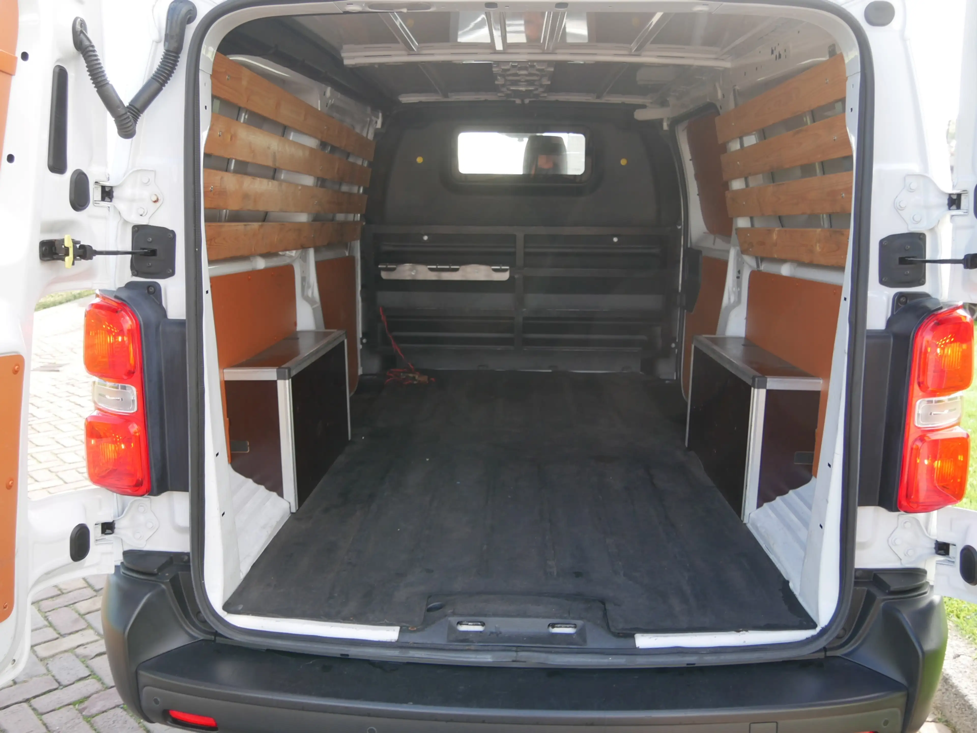 Peugeot Expert 1.5 BlueHDI 100 S&S L3 | 2023 !! | AC | 9999 EX BT — photo 11