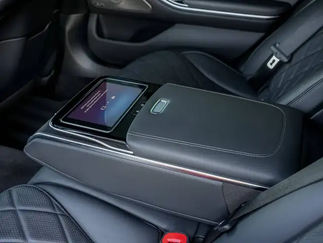 Mercedes-Benz S Class view 13