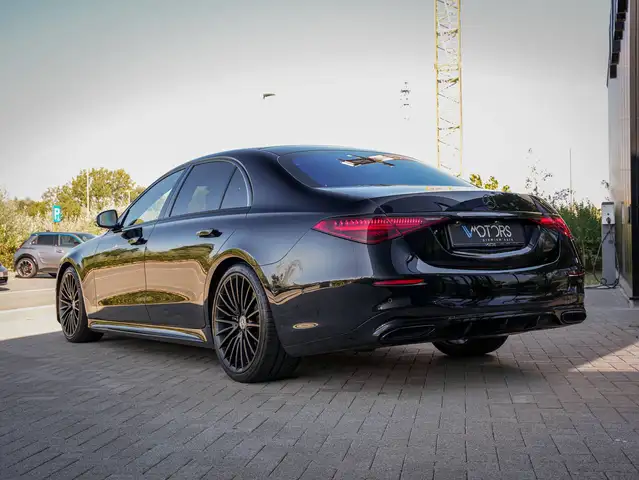 Mercedes-Benz S Class view 4