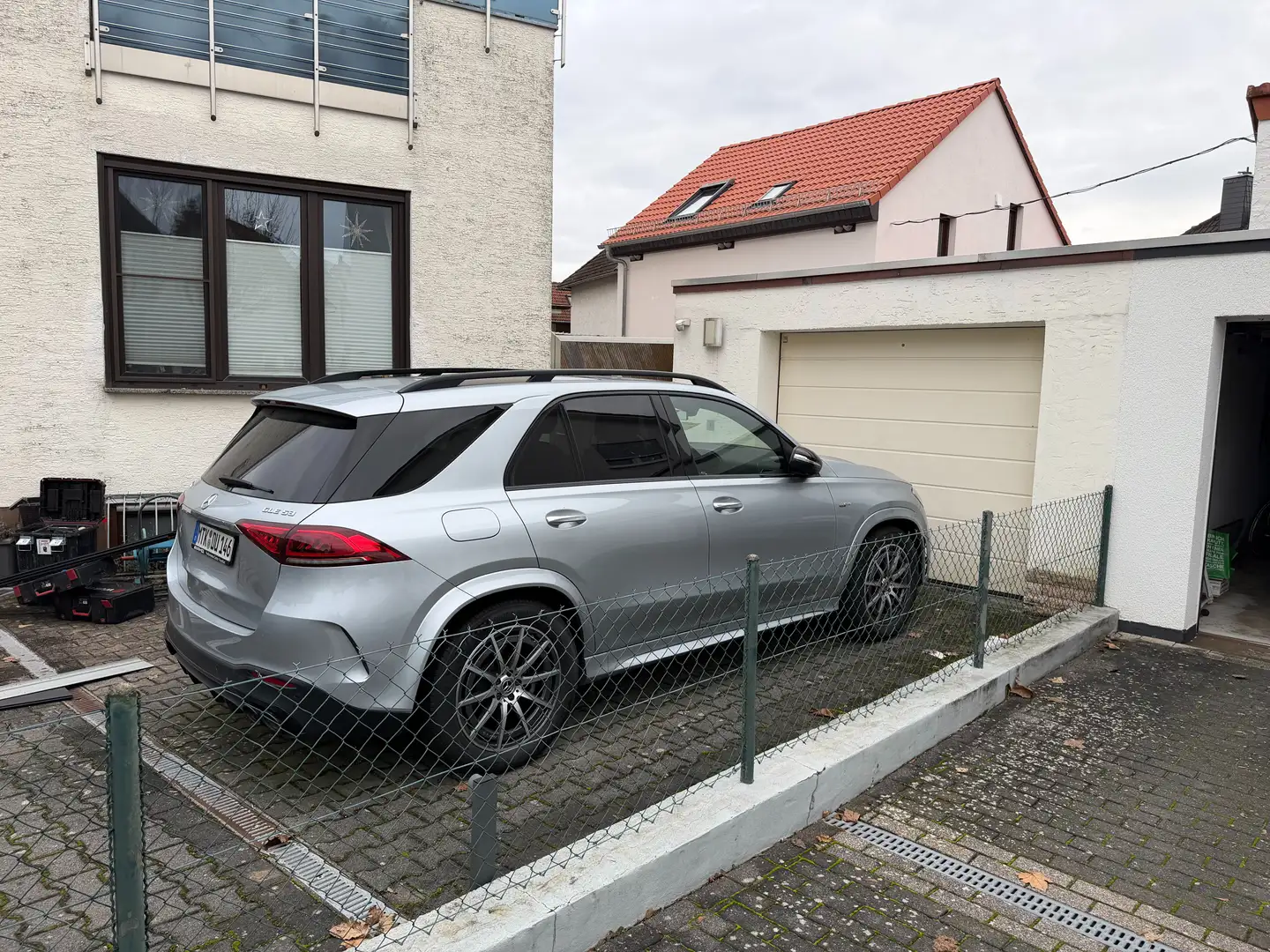 Mercedes-Benz GLE 53 AMG 4 Matic Silber - 1