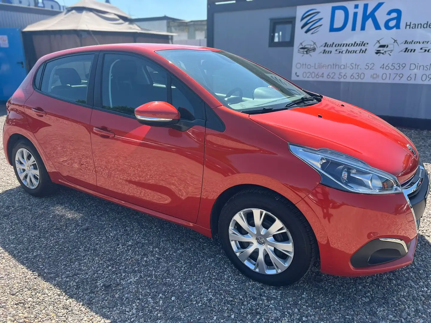 Peugeot 208 Active Orange - 1
