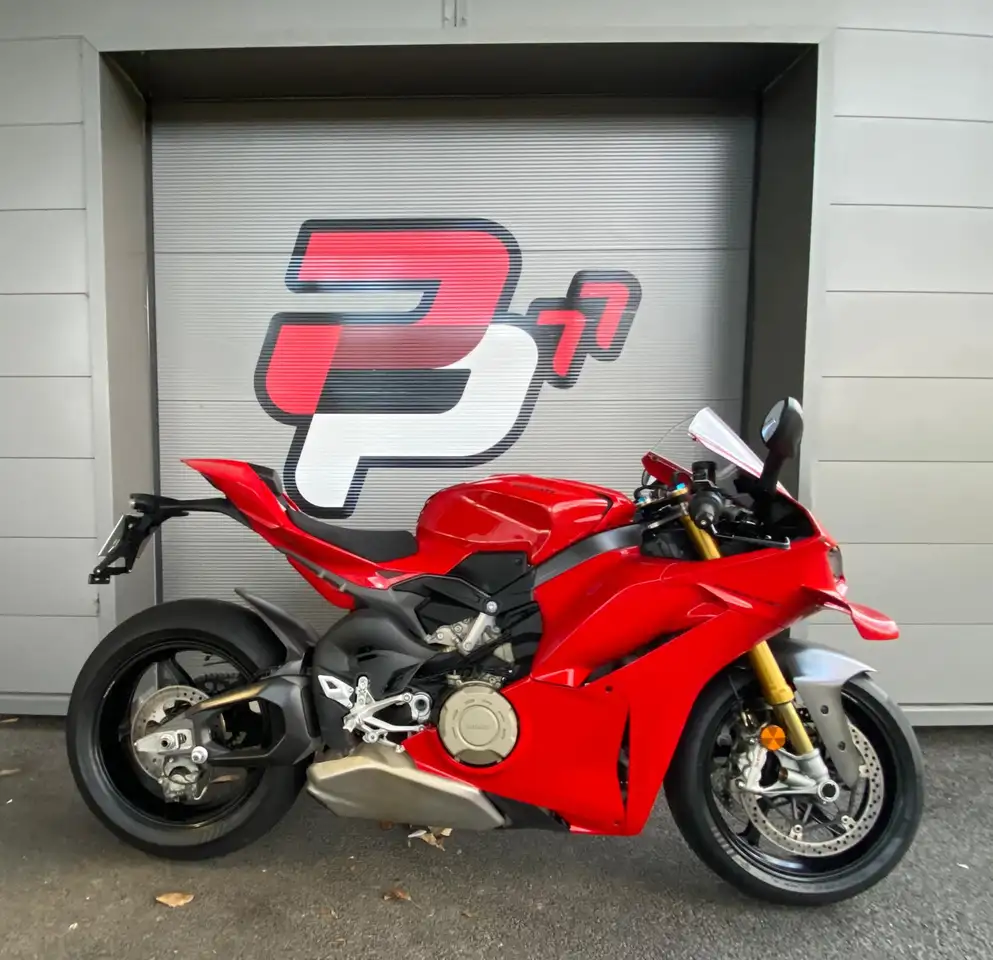 Ducati Panigale V4 S
