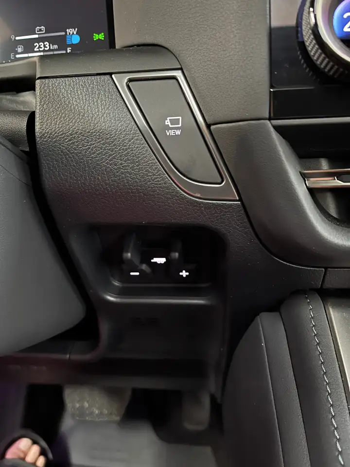 Lexus GX 550 снимка Lexus GX 550