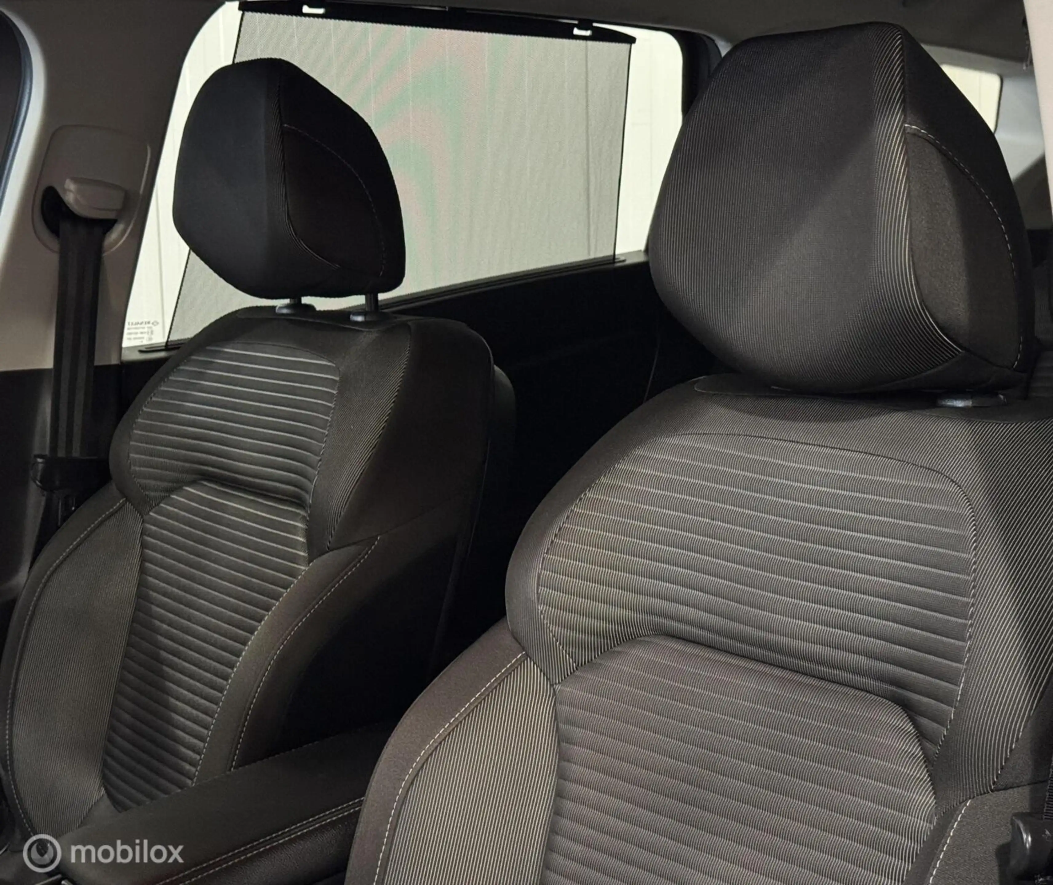 Renault Grand Scenic 1.5 dCi Intens [ historie trekhaak LED ] — photo 9