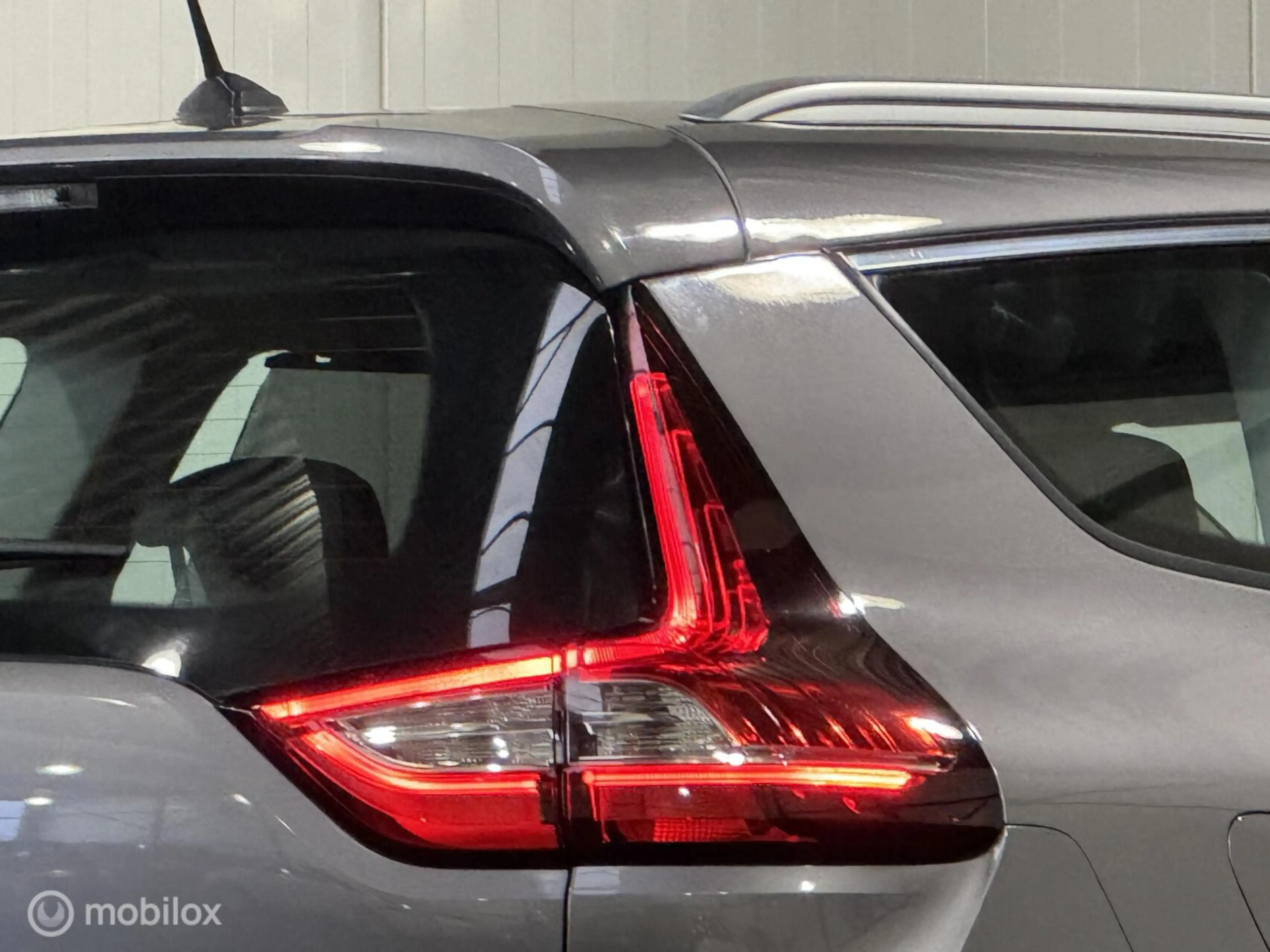 Renault Grand Scenic 1.5 dCi Intens [ historie trekhaak LED ] — photo 29