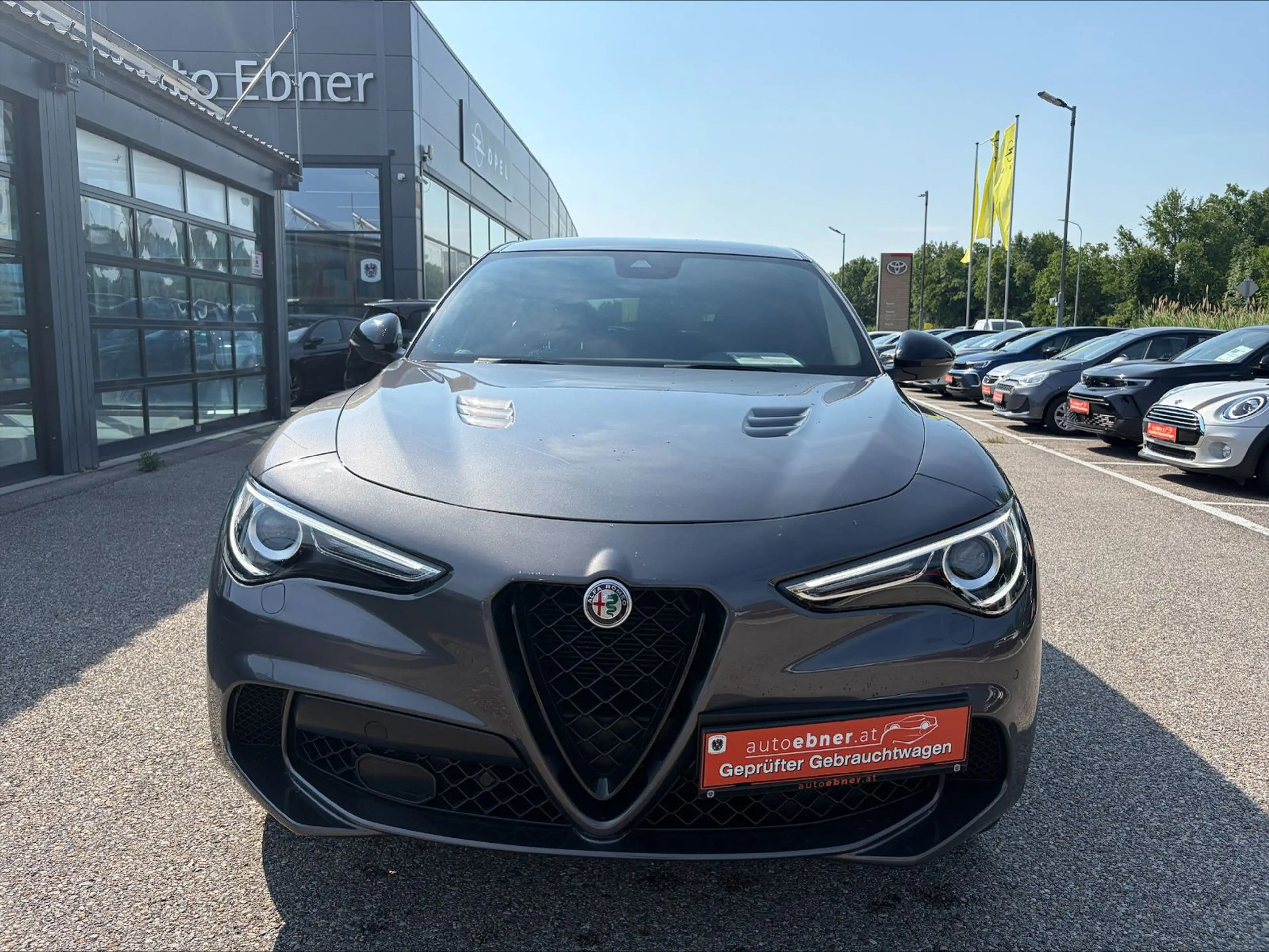 Alfa Romeo Stelvio Quadrifoglio 2.9 V6 Bi-T. AKRAPOVIC — photo 2