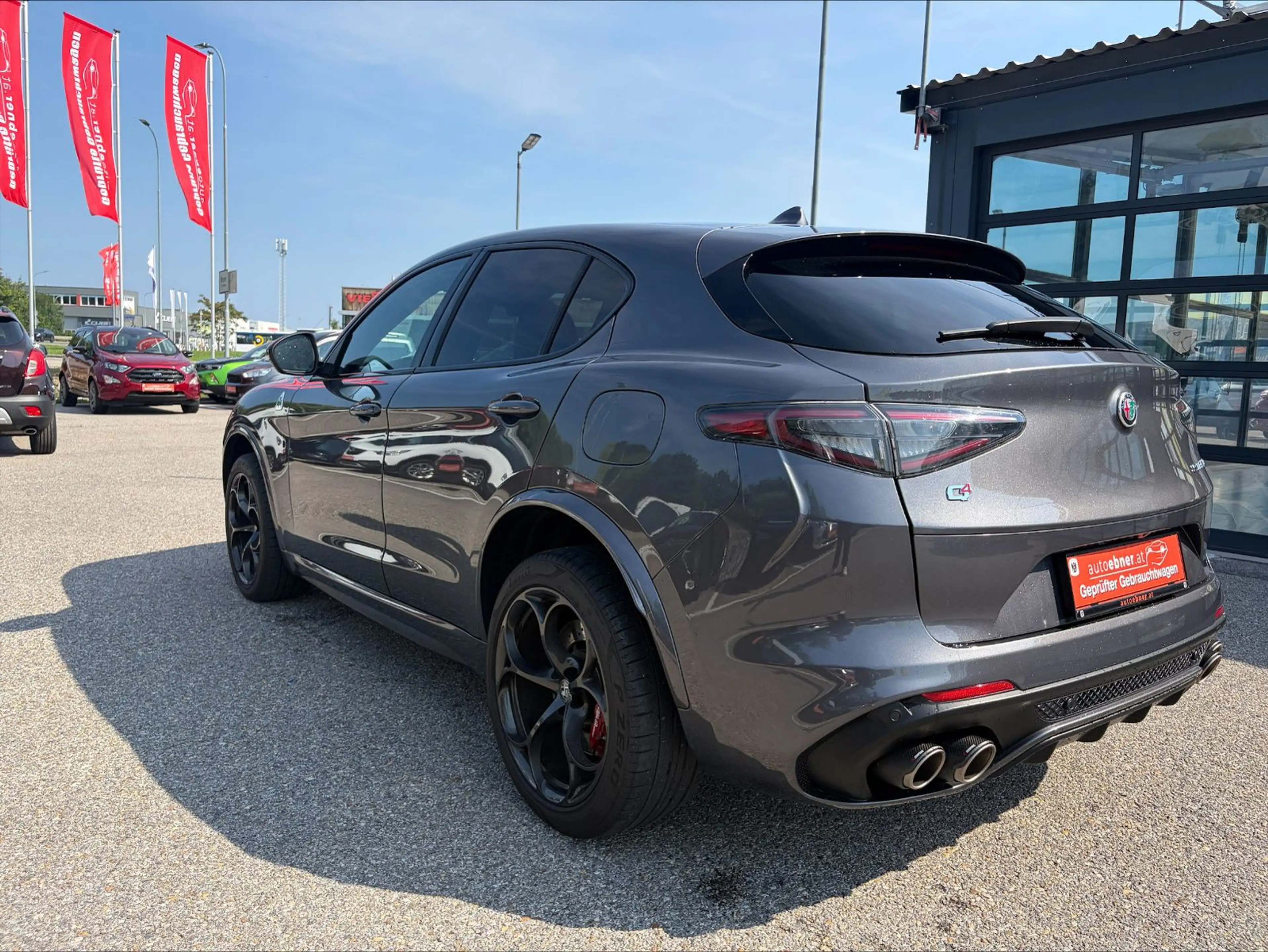 Alfa Romeo Stelvio Quadrifoglio 2.9 V6 Bi-T. AKRAPOVIC — photo 3