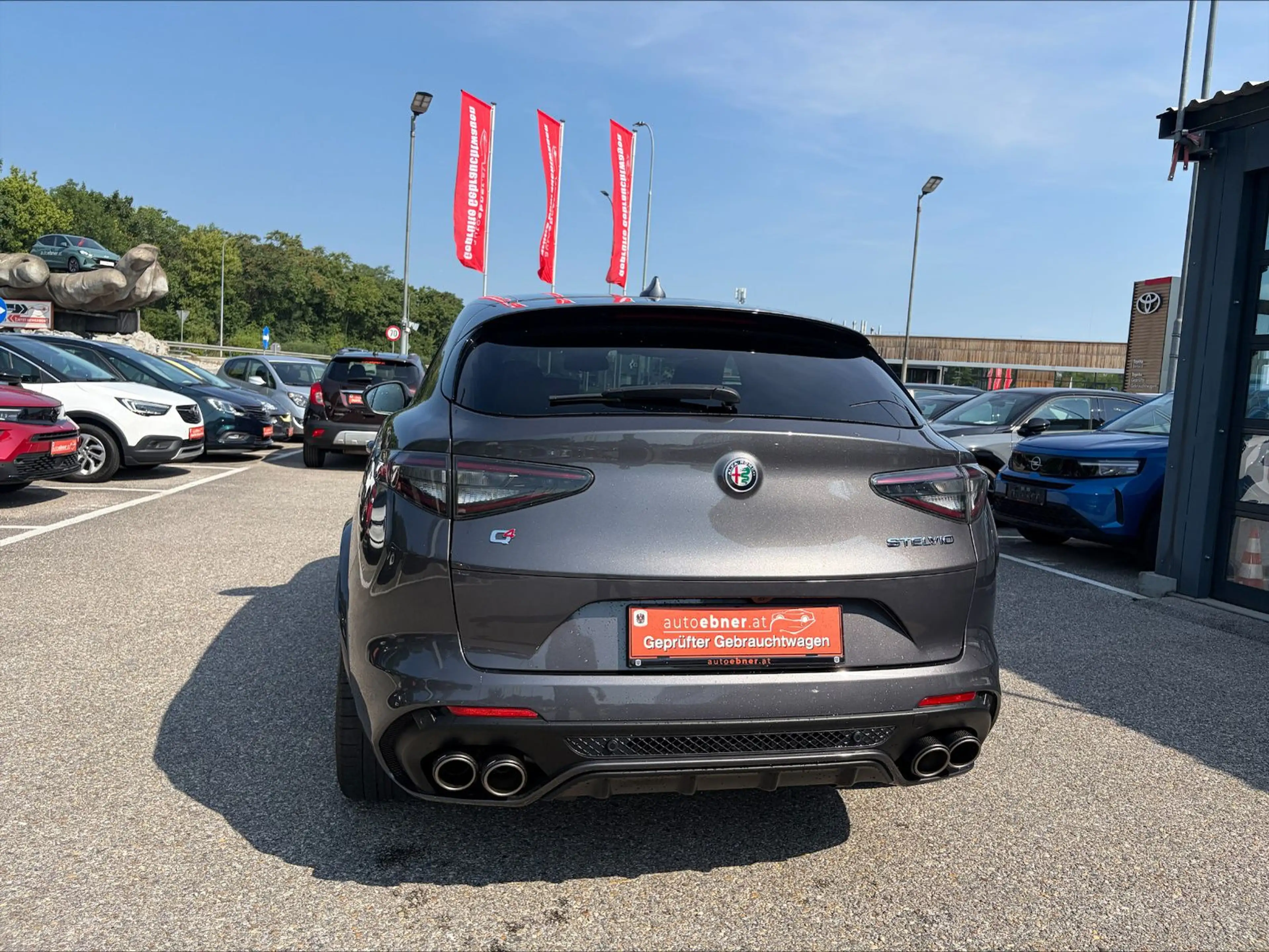 Alfa Romeo Stelvio Quadrifoglio 2.9 V6 Bi-T. AKRAPOVIC — photo 4