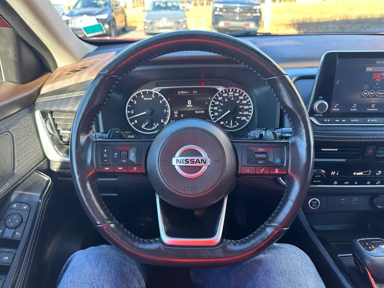 Nissan Rogue снимка Nissan Rogue
