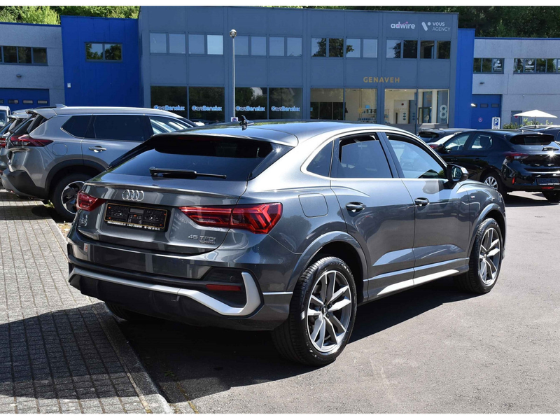 Audi Q3 Sportback 45 TFSI Quattro S-Line S-Tr. LANE SIDE — photo 4