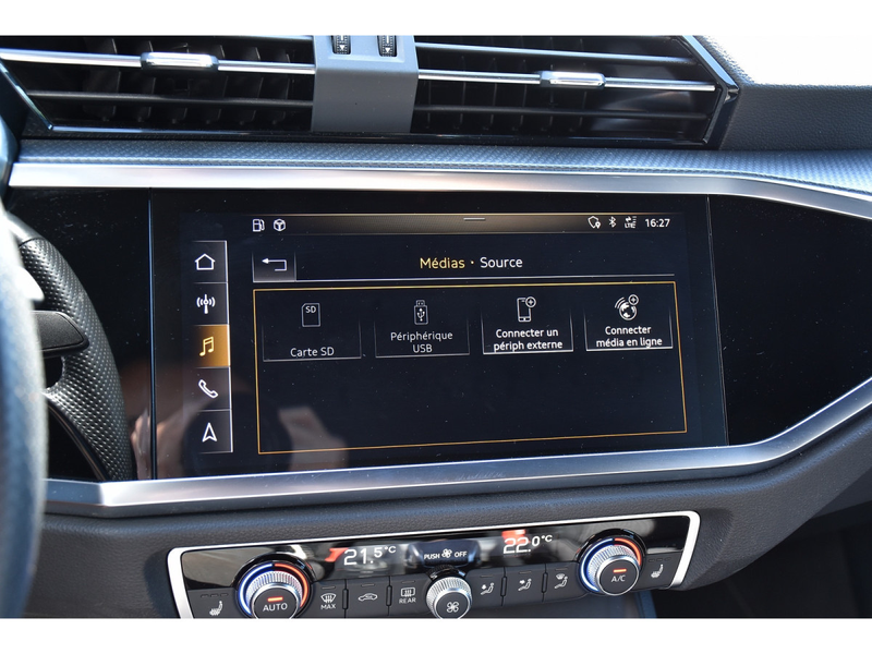 Audi Q3 Sportback 45 TFSI Quattro S-Line S-Tr. LANE SIDE — photo 11
