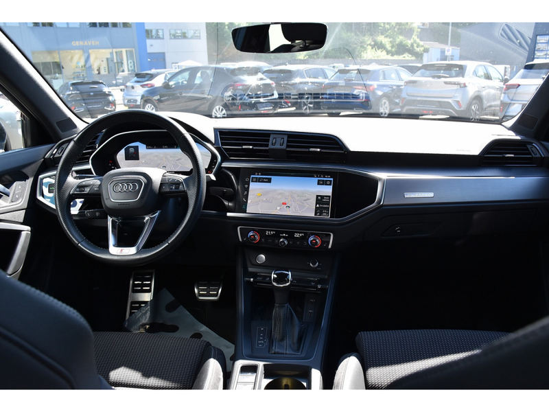 Audi Q3 Sportback 45 TFSI Quattro S-Line S-Tr. LANE SIDE — photo 9