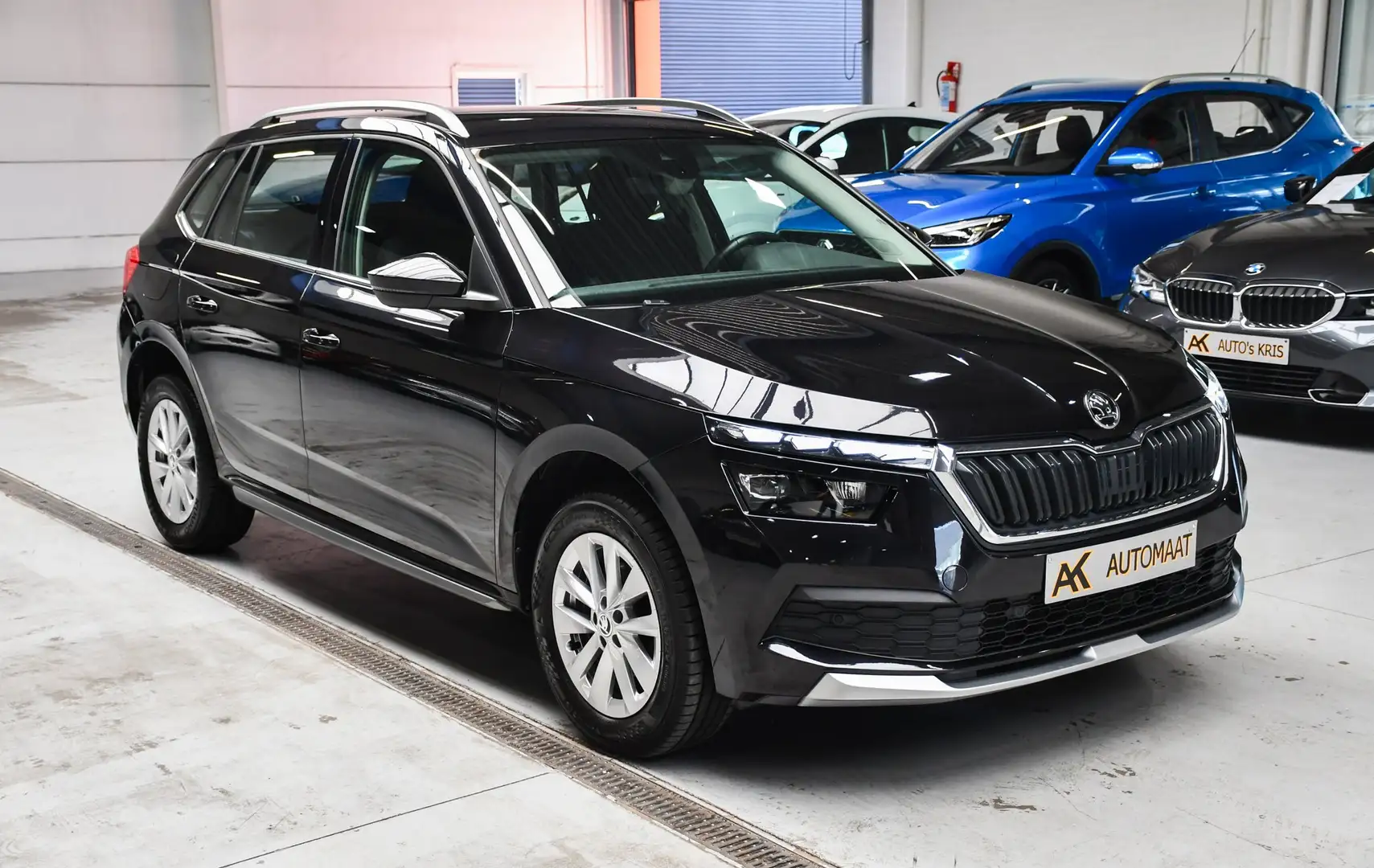 Skoda Kamiq 1.0 TSI Style DSG - NAVI SMARTLINK / CAMERA / ACC Zwart - 2
