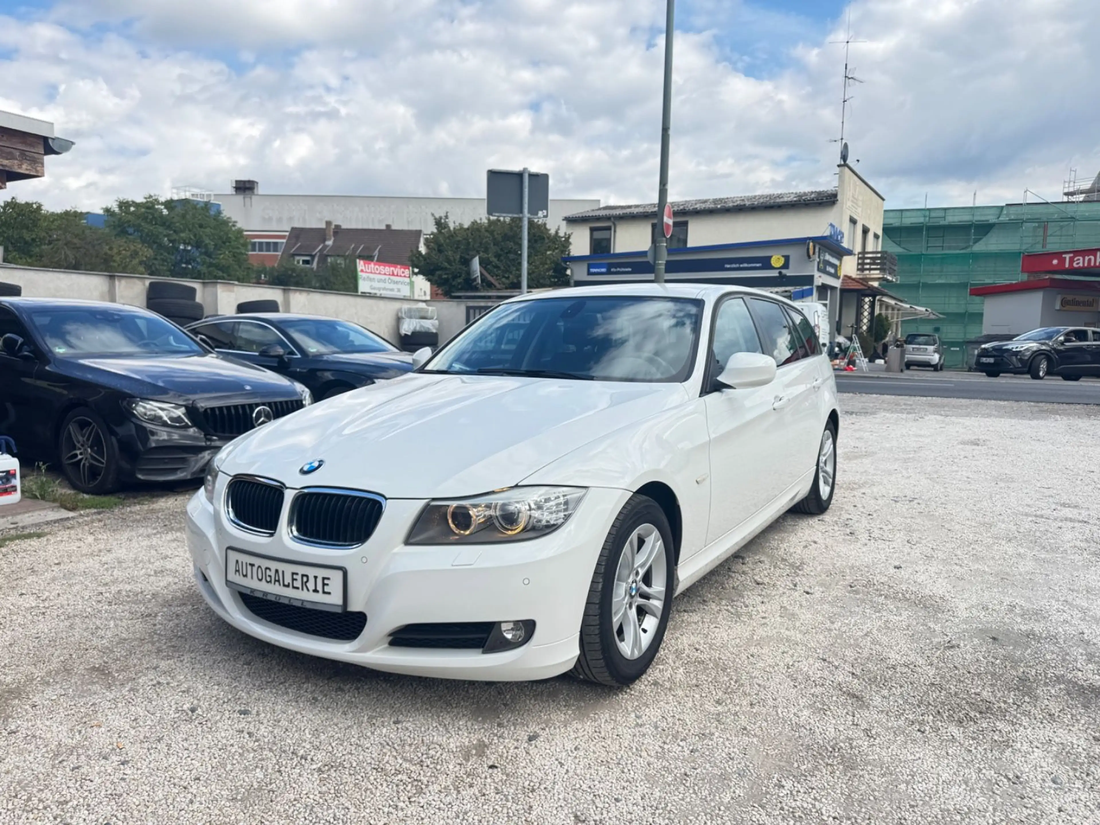 BMW 318 i Touring Automatik-Xenon-Klimaautomatik.! — photo 12