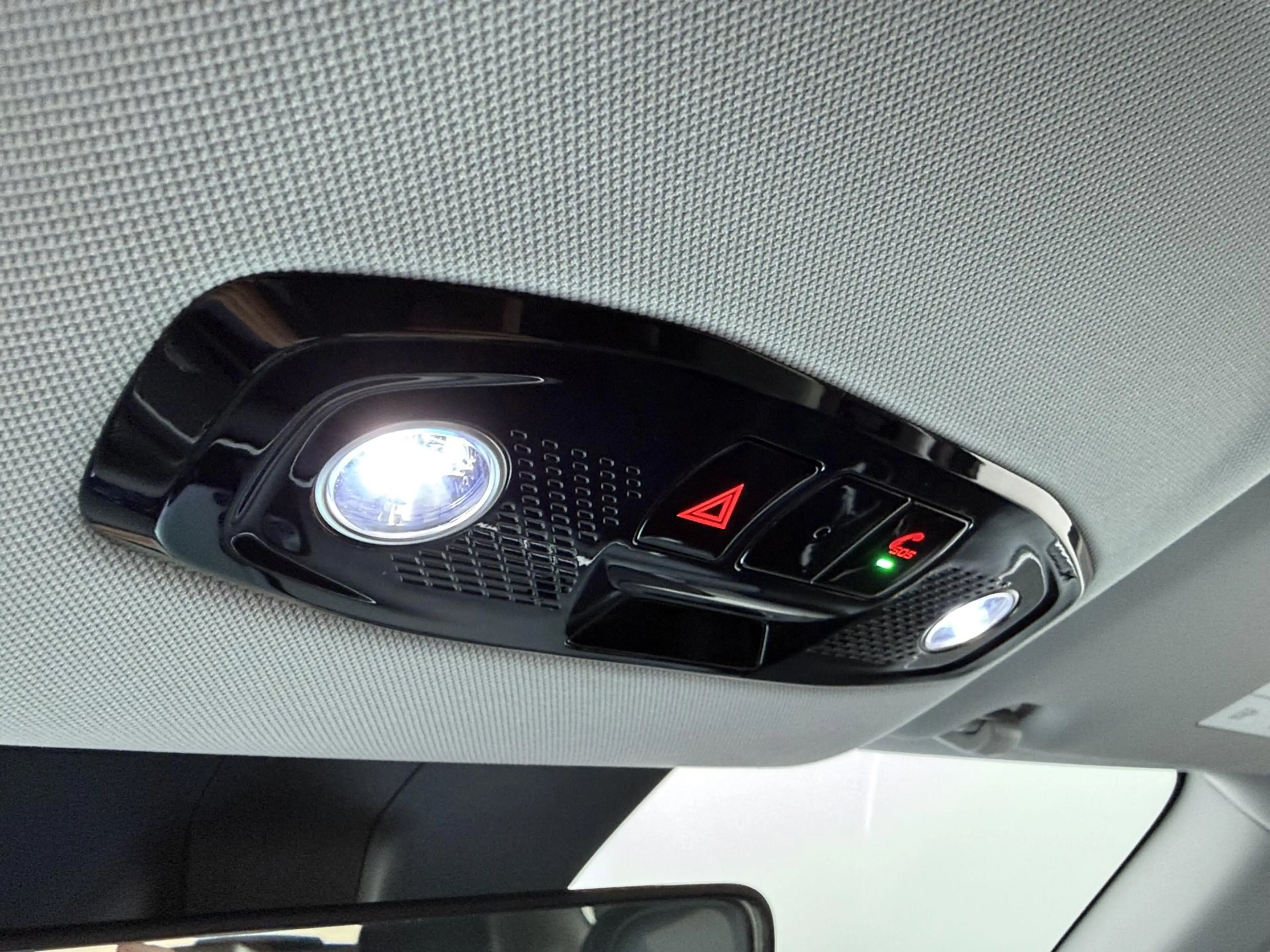 Geely Starray EM-i 1.5 Pro | 360° Camera | ICC | Apple Carplay! — photo 28
