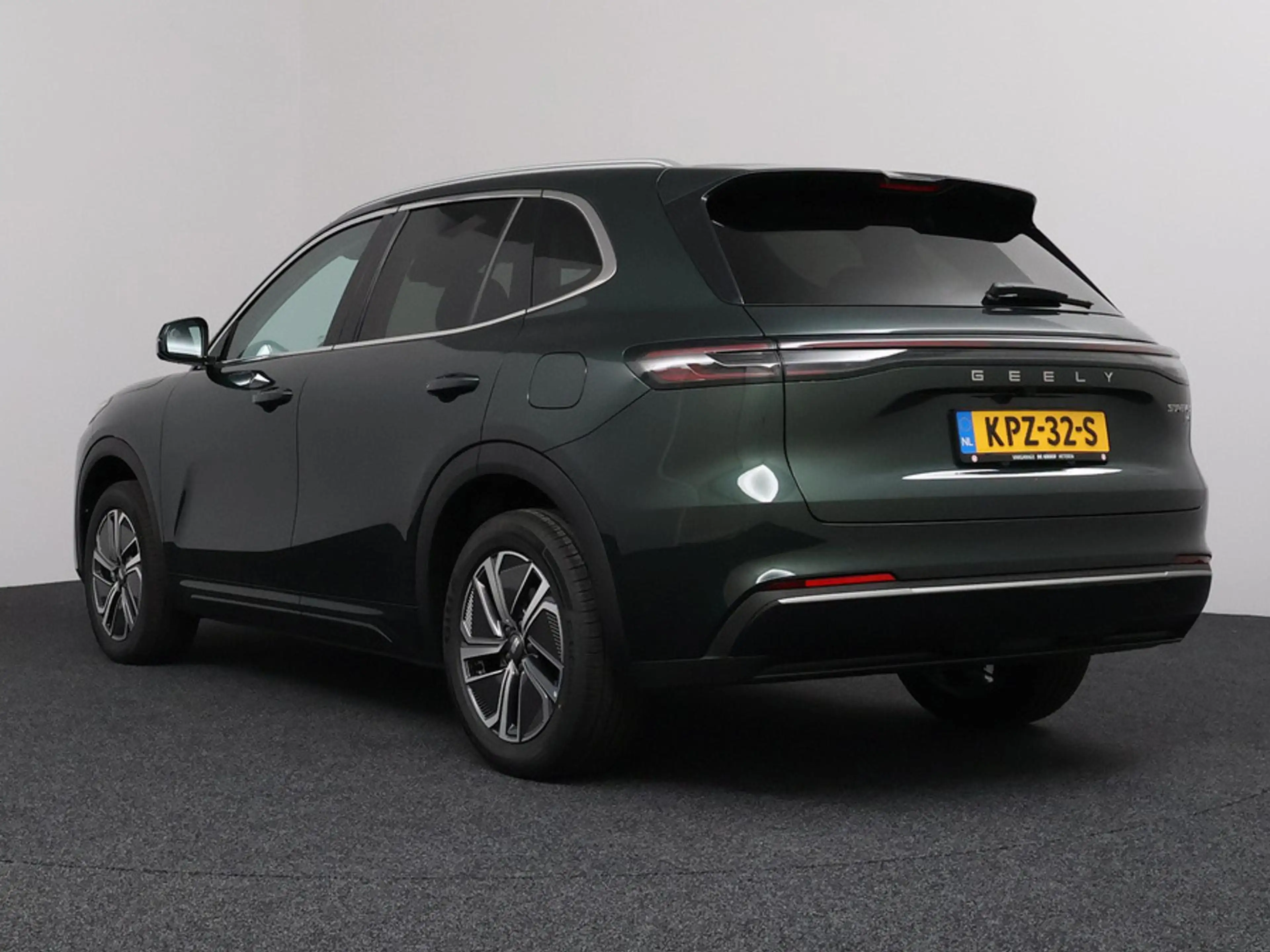 Geely Starray EM-i 1.5 Pro | 360° Camera | ICC | Apple Carplay! — photo 45